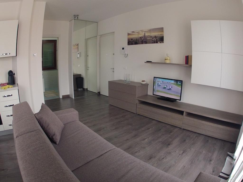 Ferienwohnung Il Nuovo Palazzotto Stresa Zimmer foto